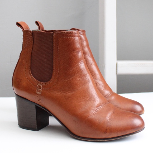 Frye Shoes - Frye Stella Chelsea Cognac Brown Round Toe Slip In Heel Ankle Bootie Size 7